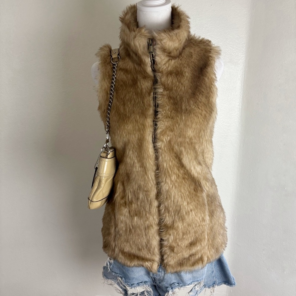 Zara Girls Faux Fur Zip Vest (Fits Women’s XS/S)